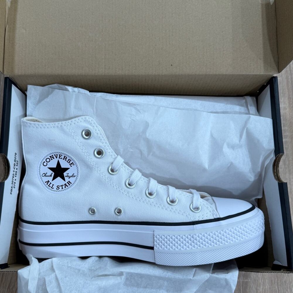 NIB • Chuck Taylor All Star Lift White Platform Canvas Size: 7 - Picture 4 of 7